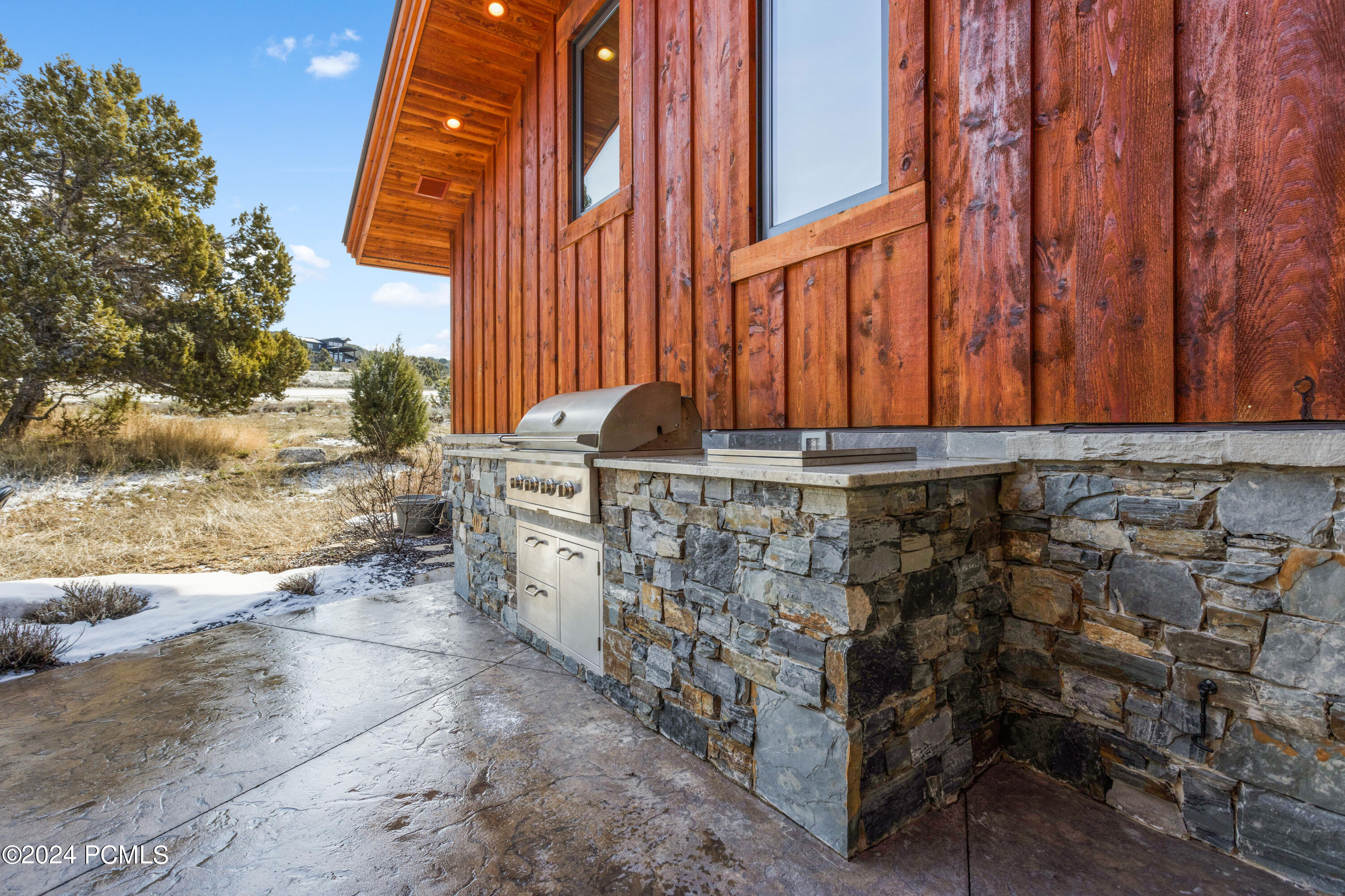 804 N Bald Mountain Circle