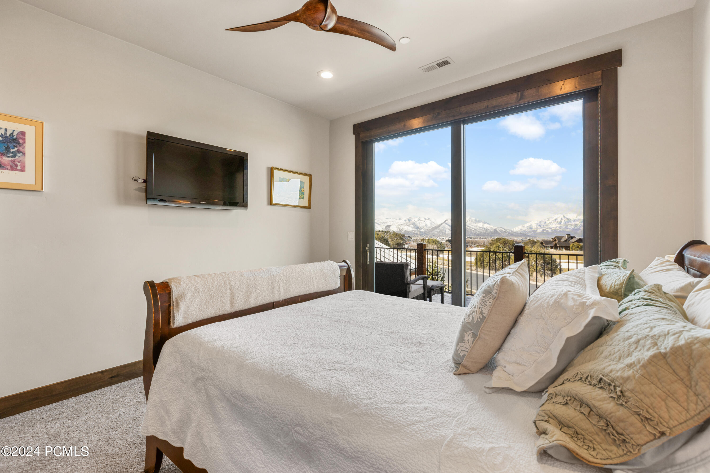 804 N Bald Mountain Circle