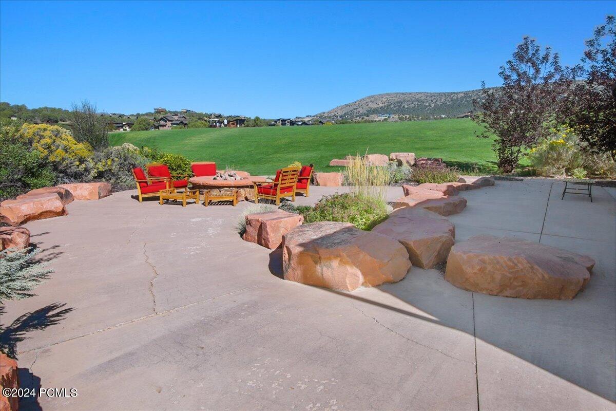 804 N Bald Mountain Circle