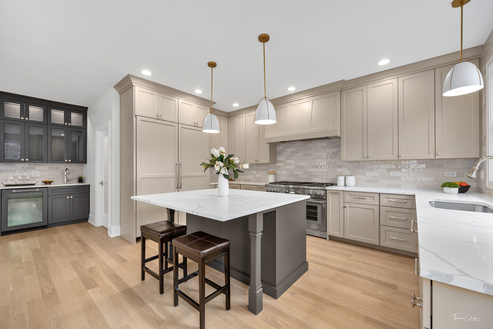 4920 Stonewall Avenue