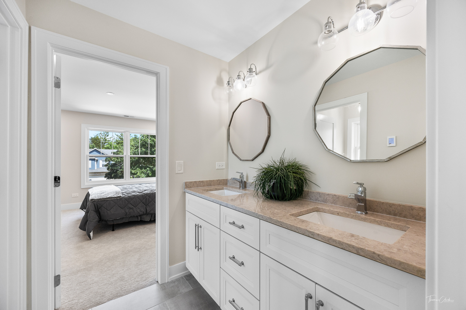 4920 Stonewall Avenue