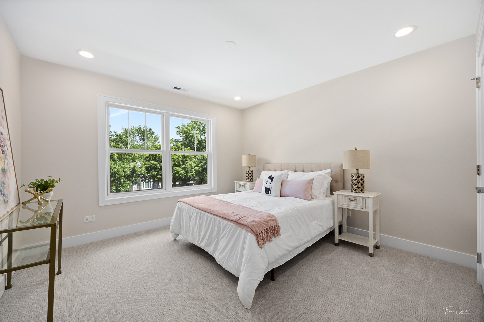 4920 Stonewall Avenue