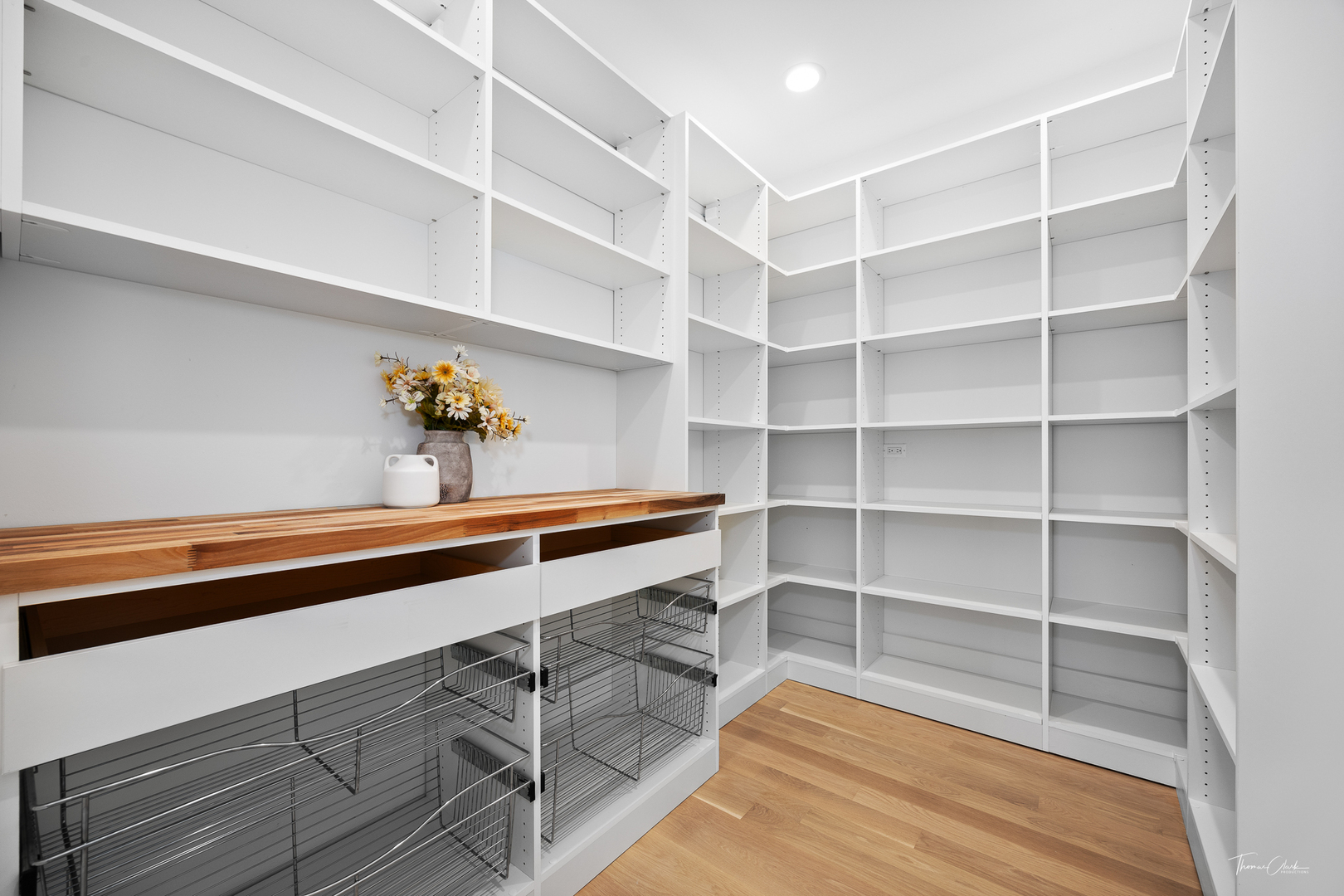 4920 Stonewall Avenue