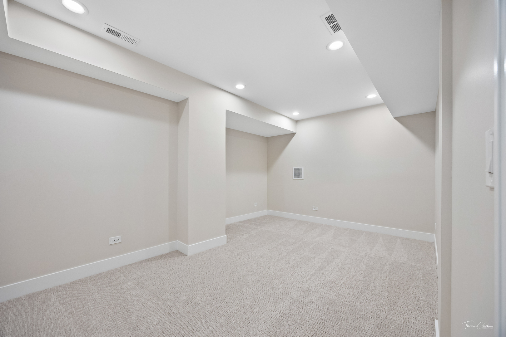 4920 Stonewall Avenue