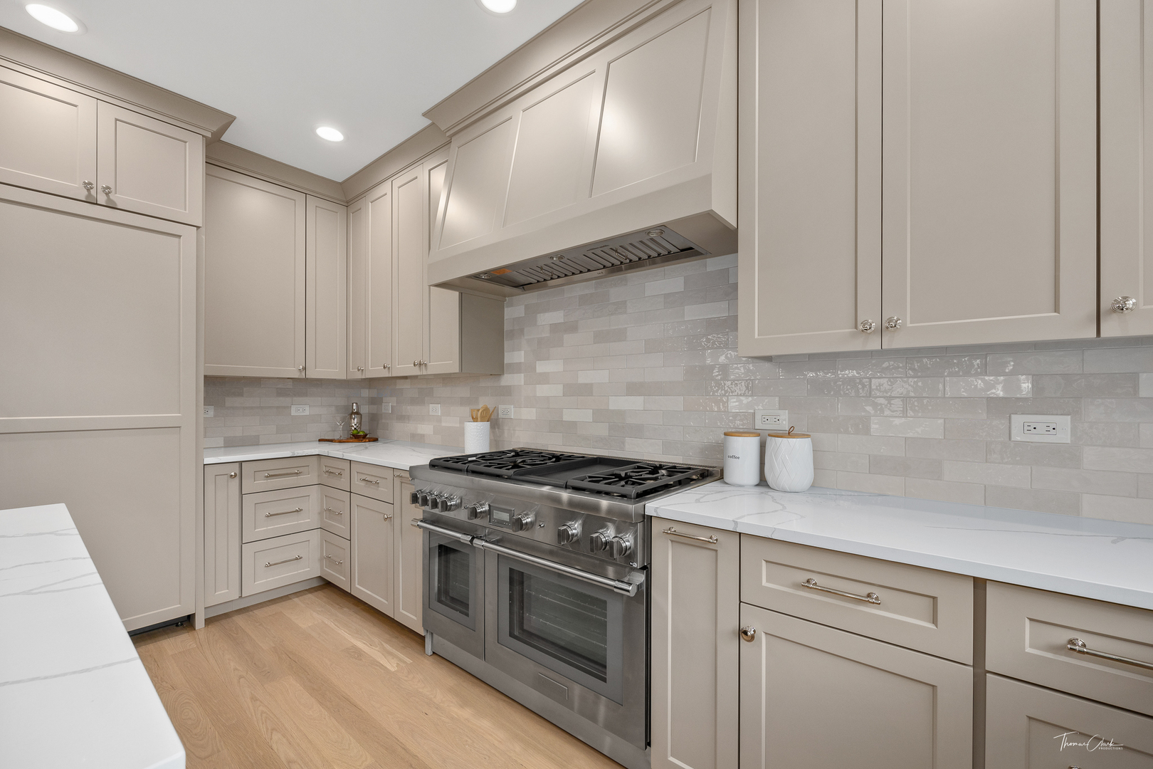 4920 Stonewall Avenue