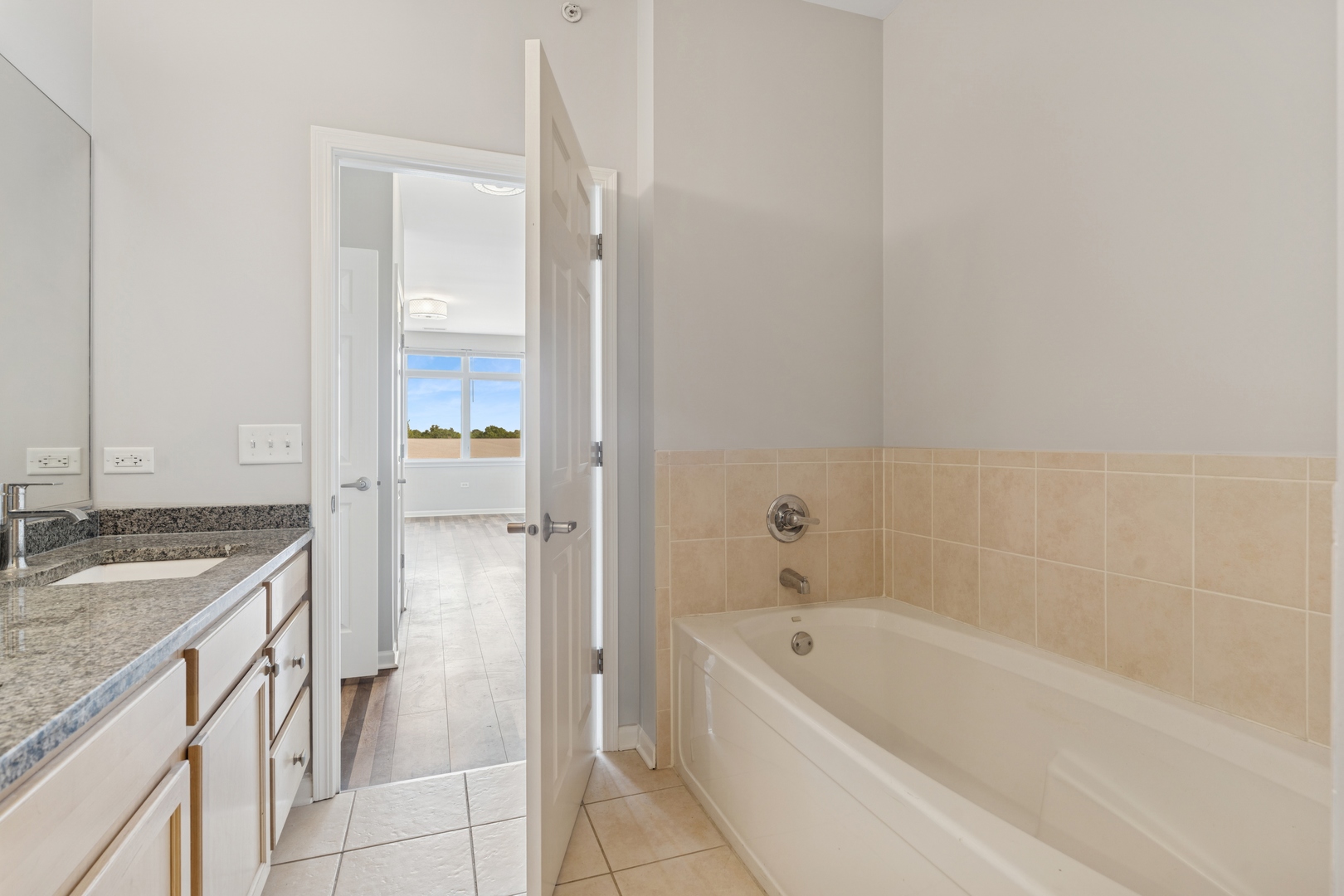 106 S Ridgeland Avenue Unit: 406