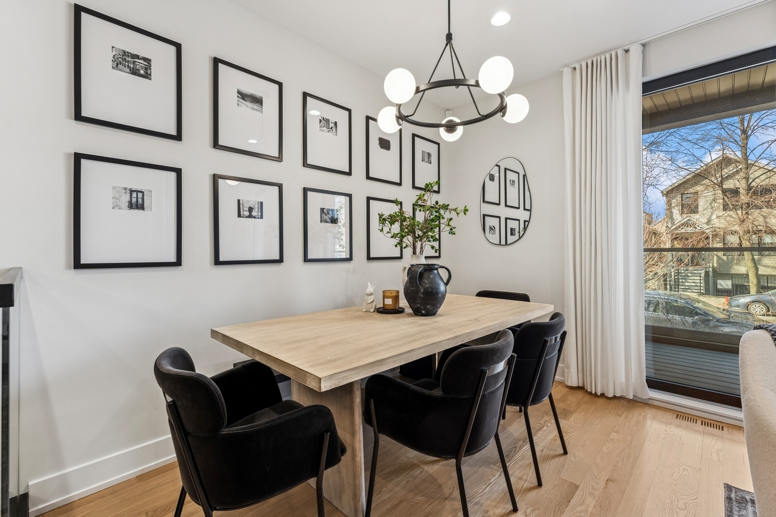 1423 W Huron Street Unit: 1