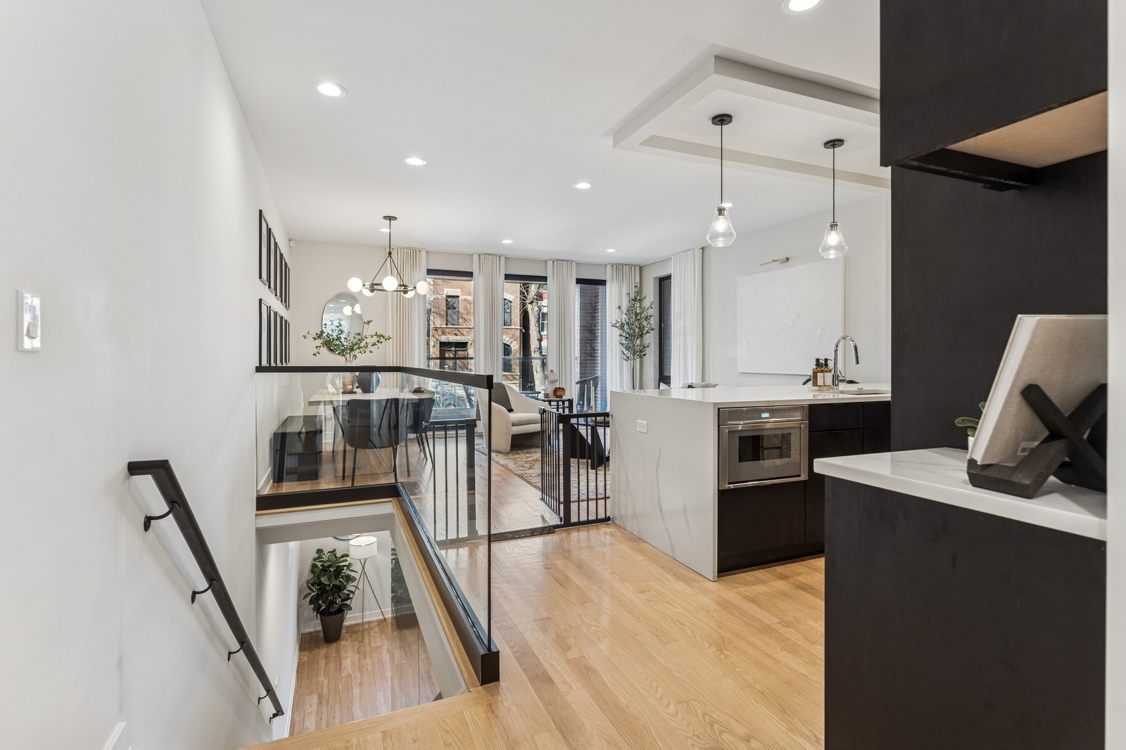 1423 W Huron Street Unit: 1