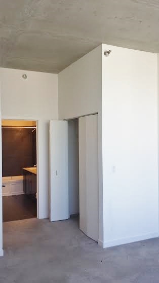 235 W Van Buren Street Unit: 3922