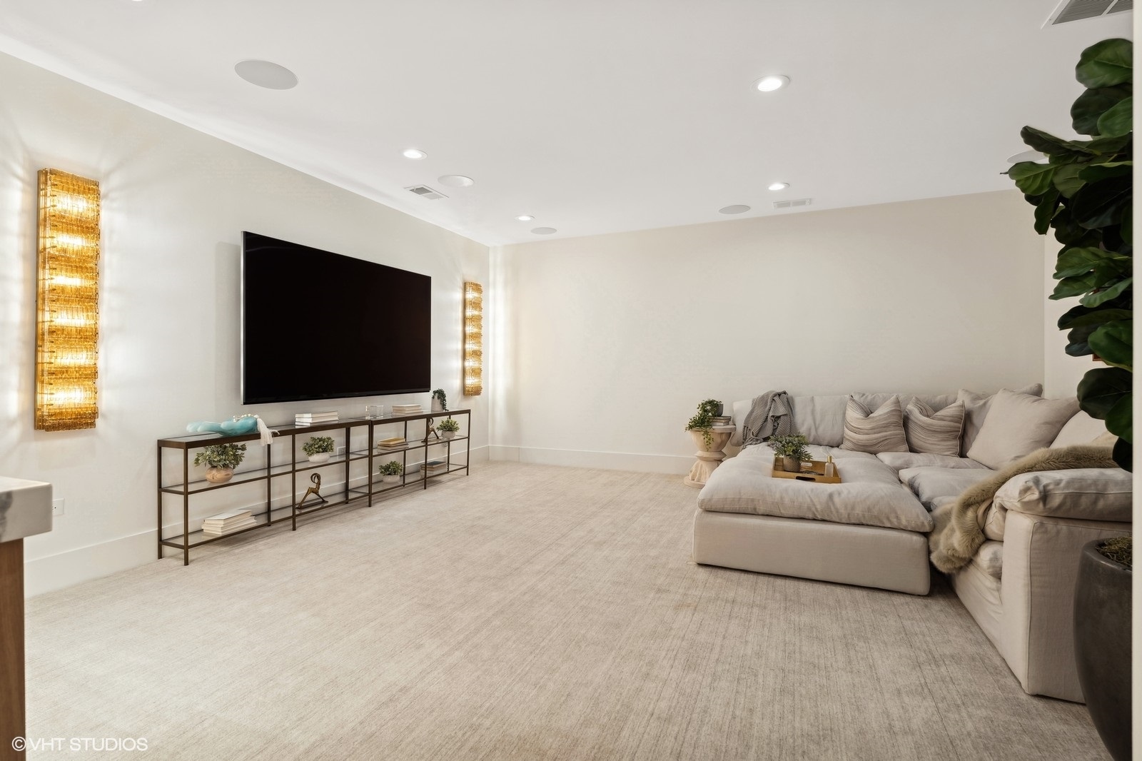 2733 N Pulaski Road