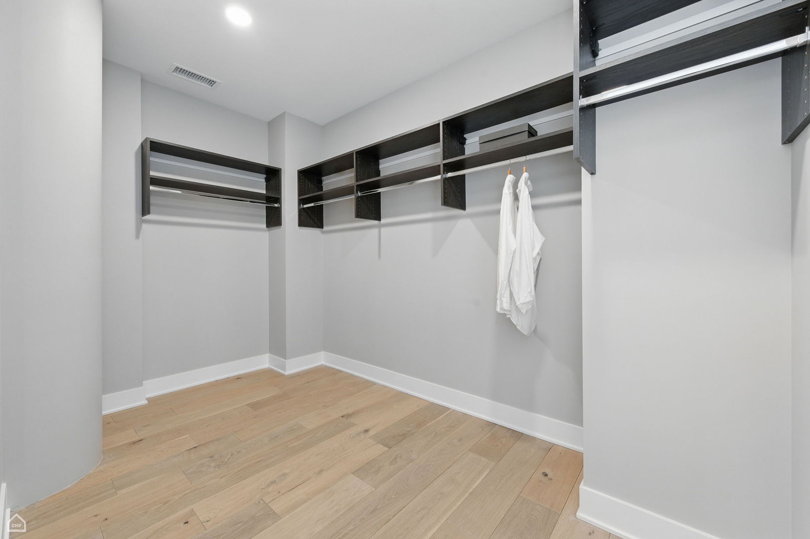 146 W Erie Street Unit: 603