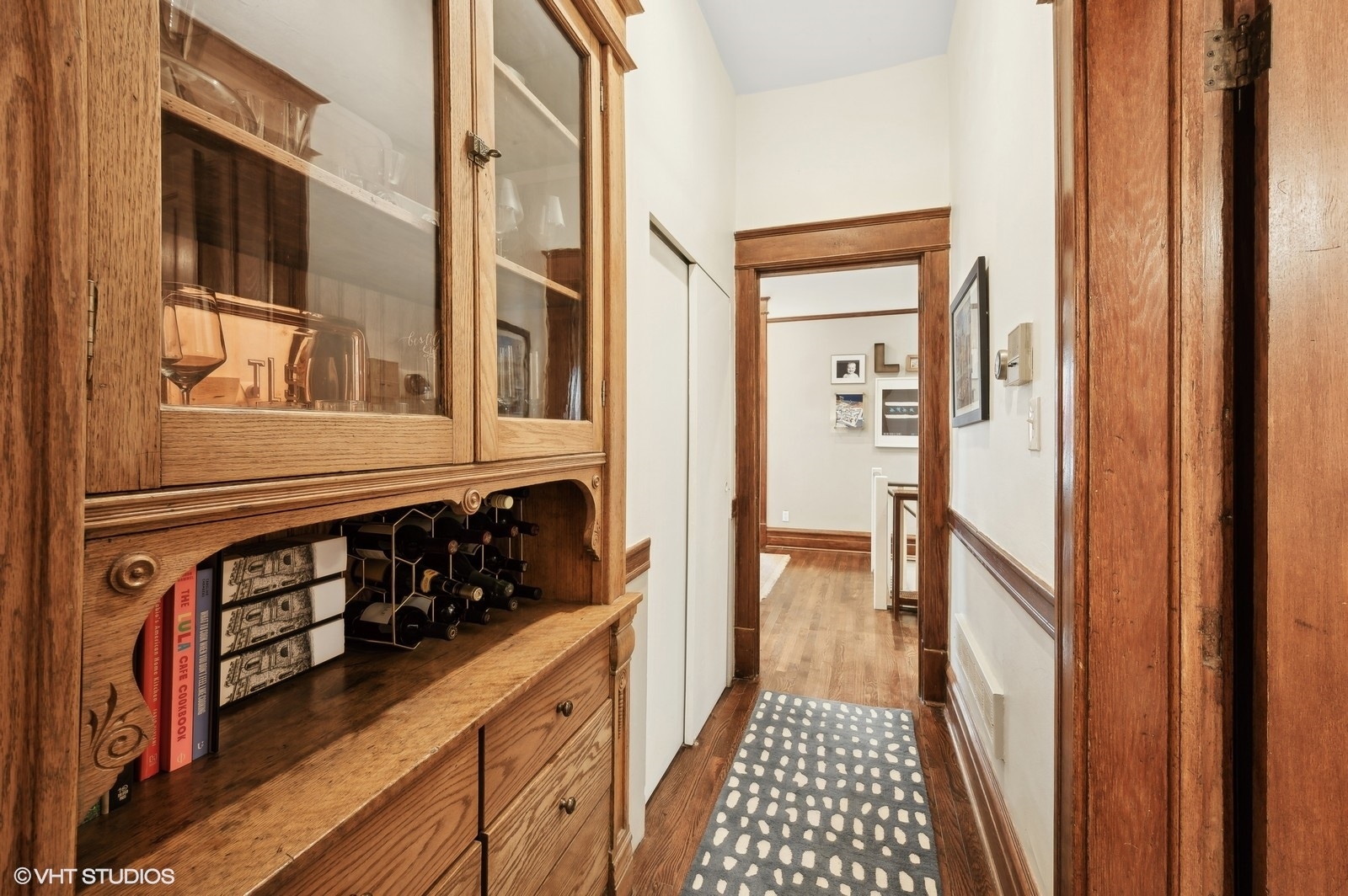 2147 N Kenmore Avenue Unit: 1S