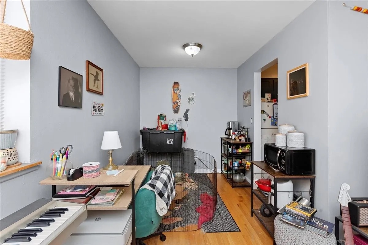 541 W OAKDALE Avenue Unit: 320