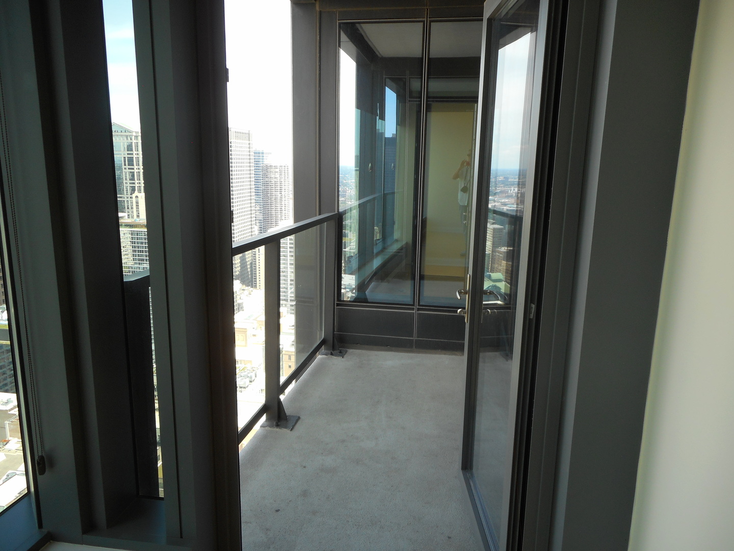 60 E Monroe Street Unit: 5205