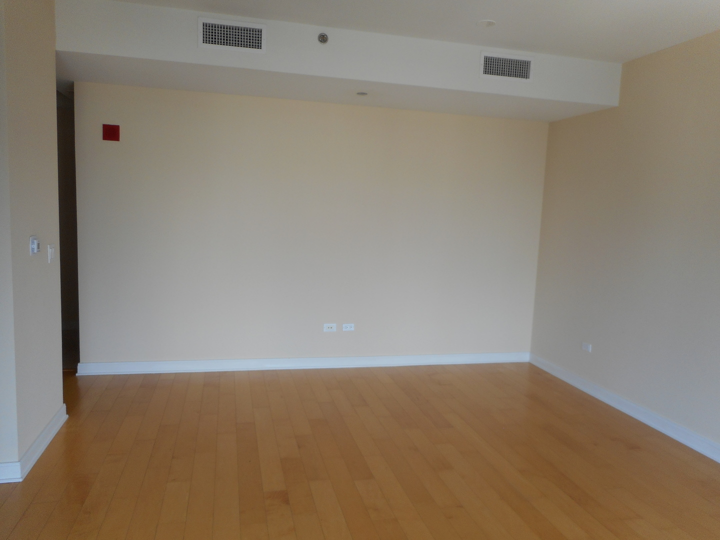 60 E Monroe Street Unit: 5205