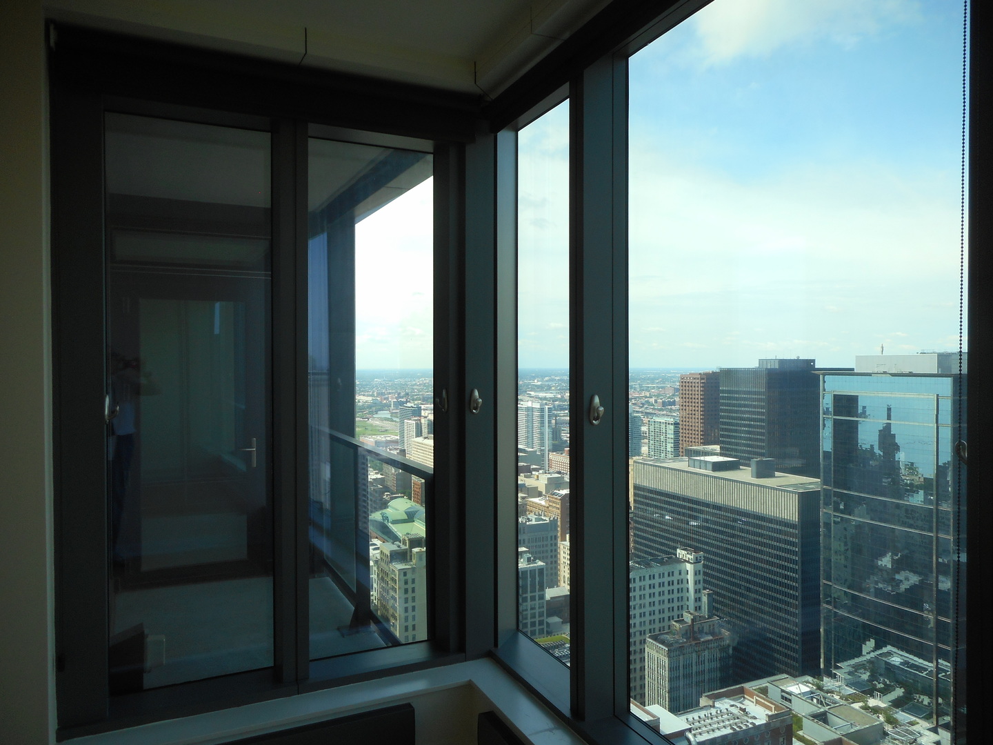 60 E Monroe Street Unit: 5205