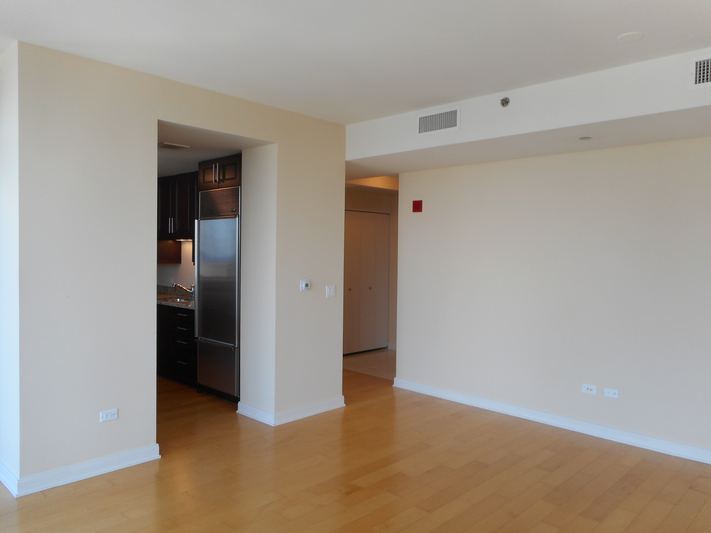 60 E Monroe Street Unit: 5205