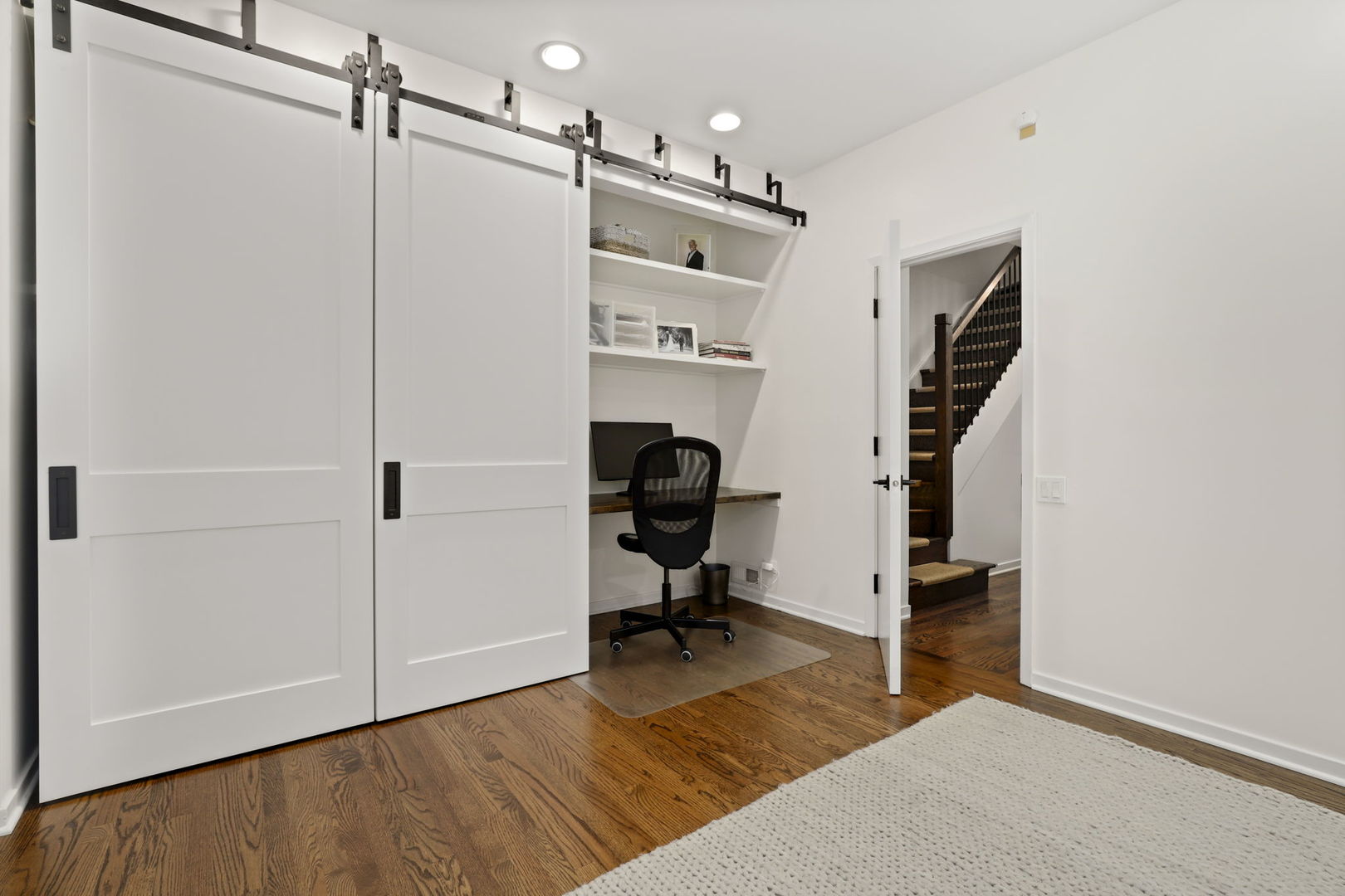 1352 W Wrightwood Avenue