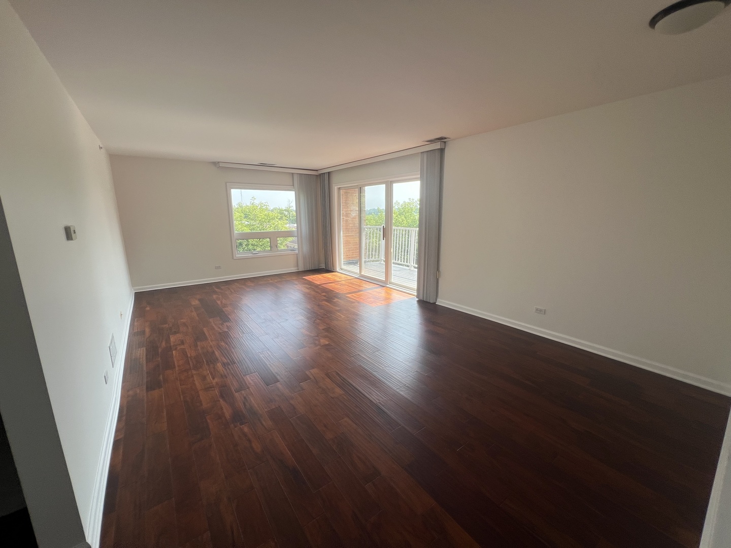 1635 N Milwaukee Avenue Unit: 403