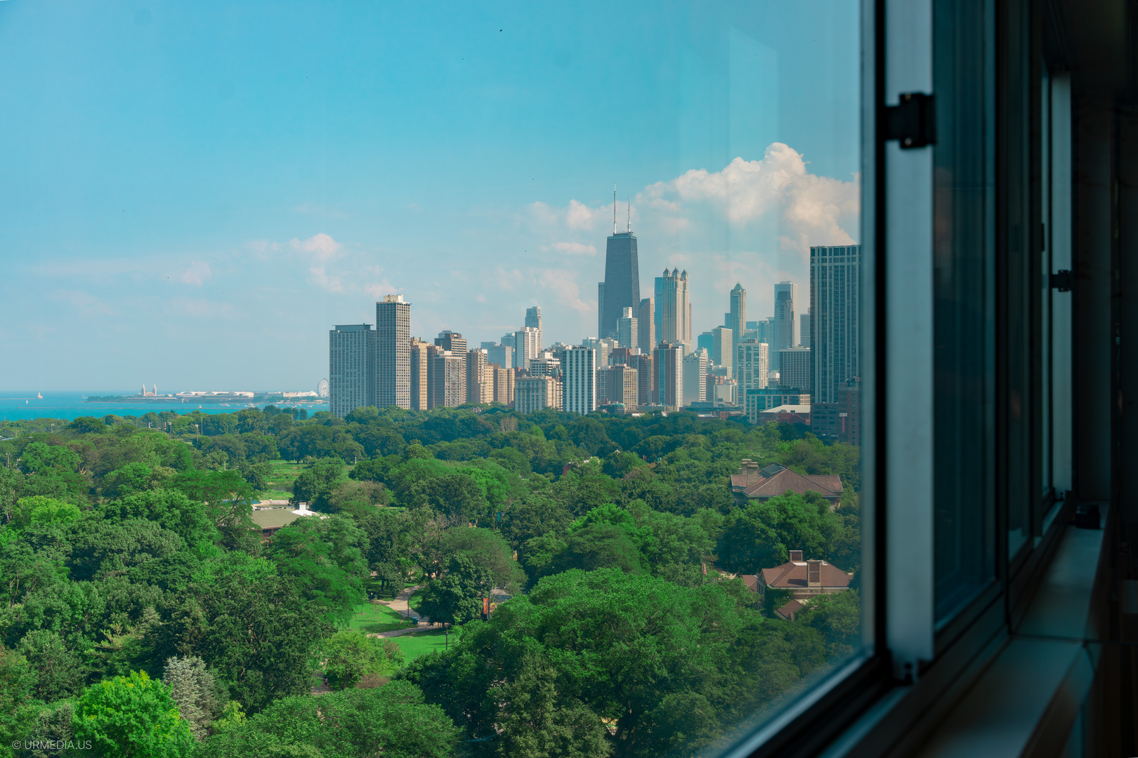 2144 N Lincoln Park West Unit: 16AD