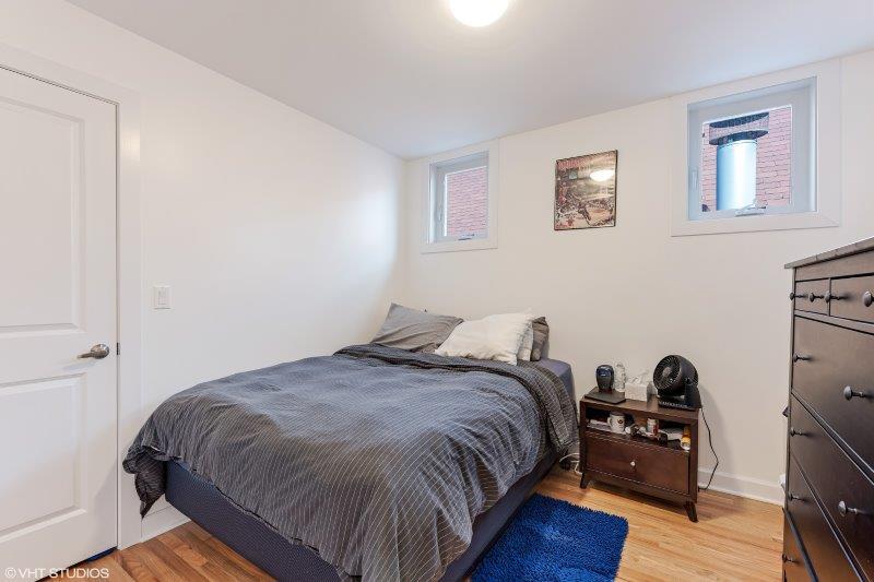 1037 W Oakdale Avenue Unit: 2