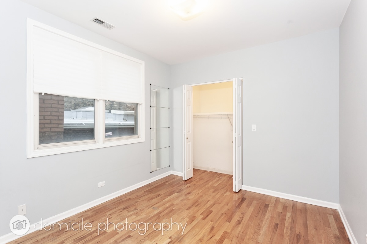 3835 N Southport Avenue Unit: 3