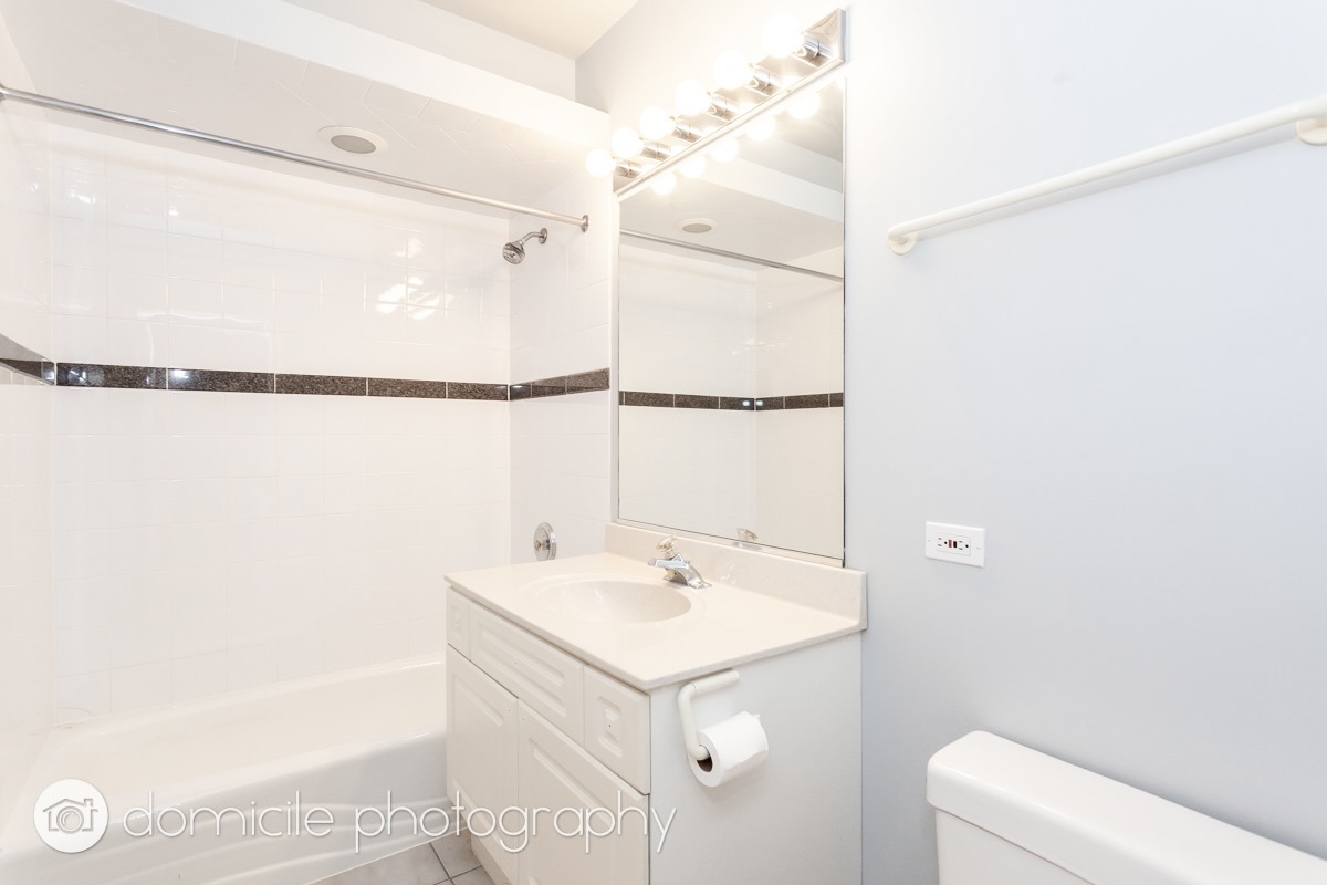 3835 N Southport Avenue Unit: 3