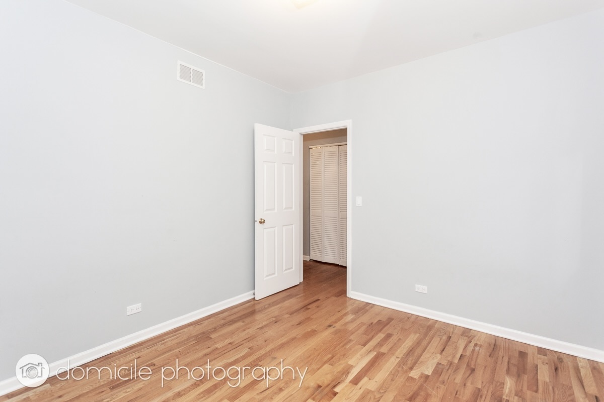 3835 N Southport Avenue Unit: 3