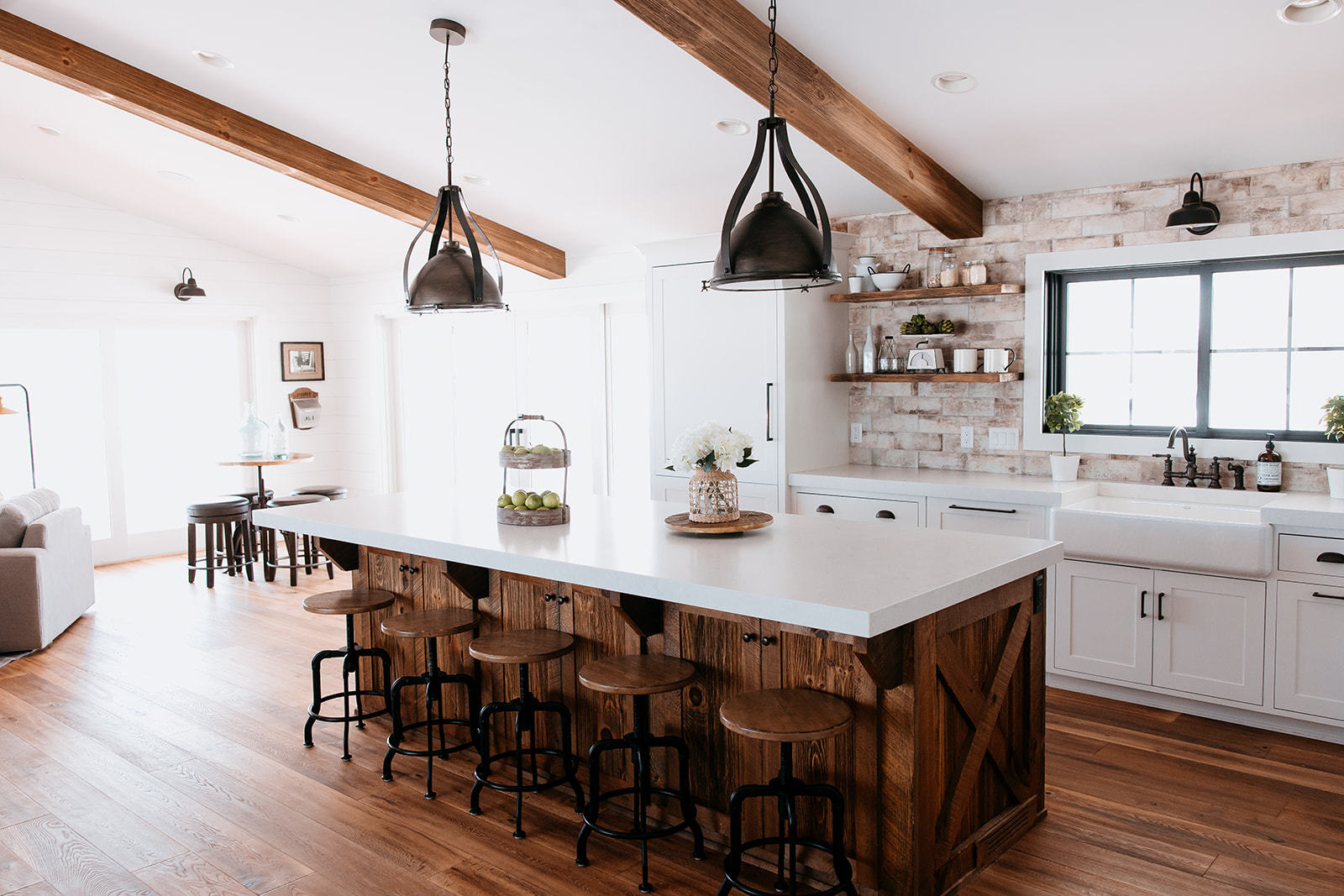 281 N Snipe Hollow Road