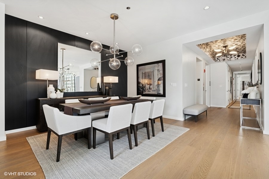 56 W HURON Street Unit: 7