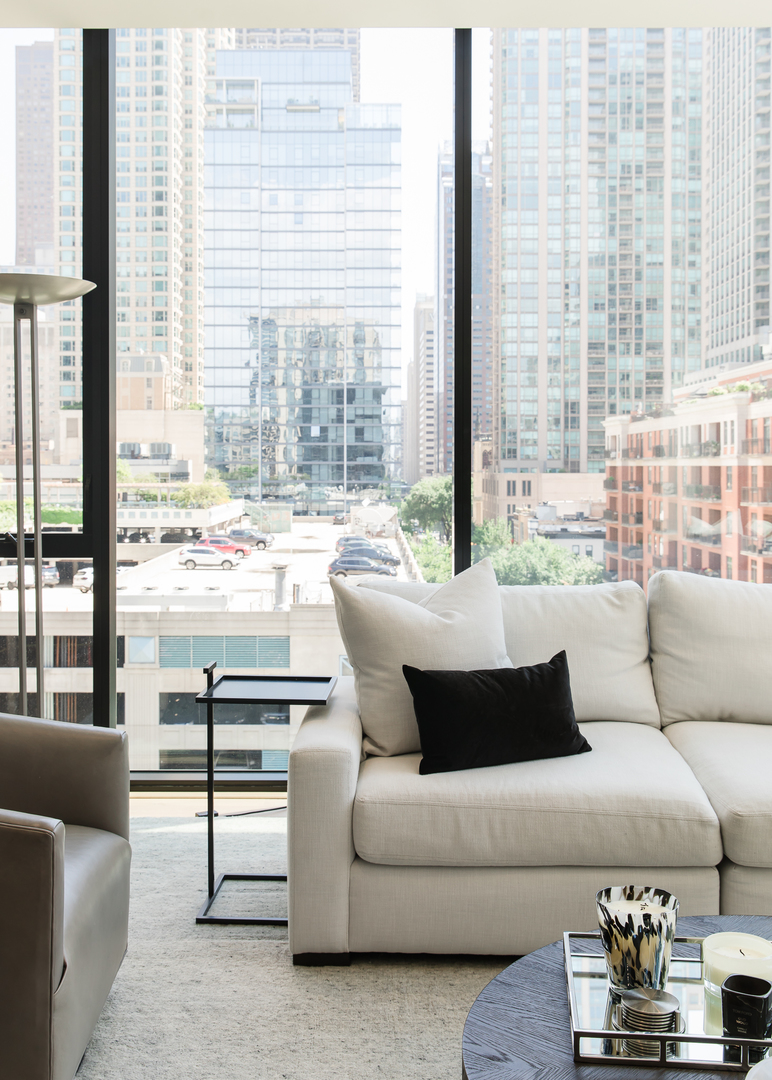 56 W HURON Street Unit: 7