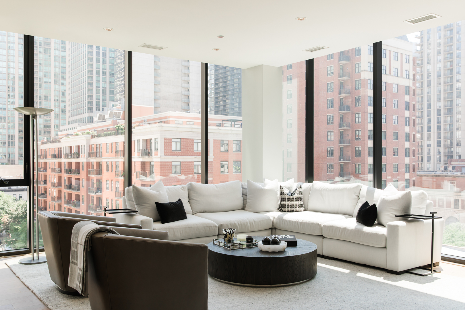 56 W HURON Street Unit: 7