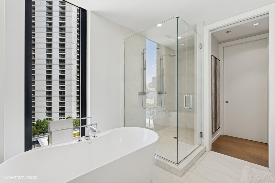 56 W HURON Street Unit: 7