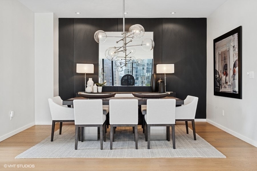 56 W HURON Street Unit: 7