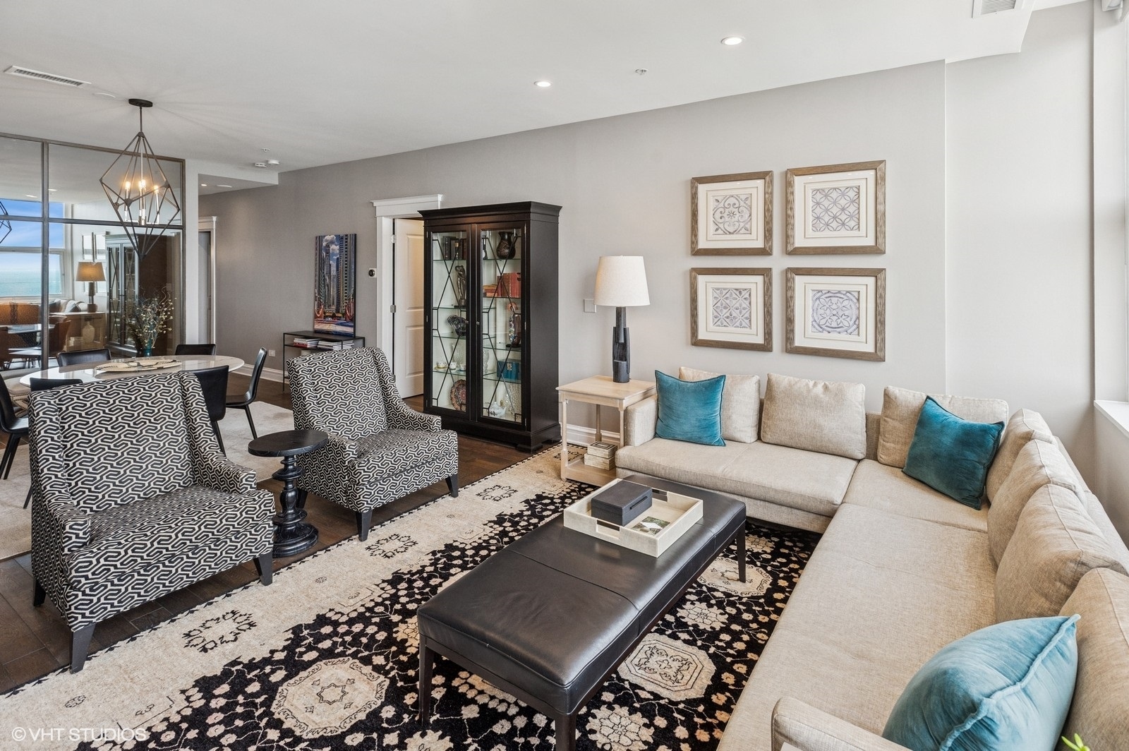 330 S MICHIGAN Avenue Unit: 1607