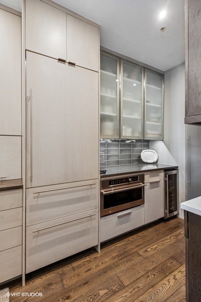 330 S MICHIGAN Avenue Unit: 1607