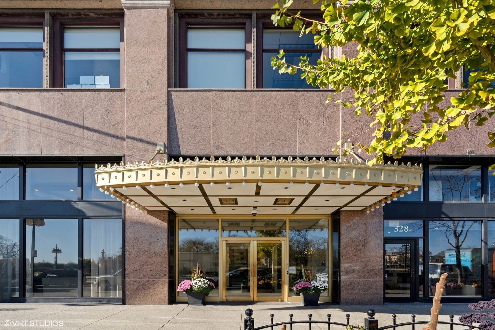 330 S MICHIGAN Avenue Unit: 1607