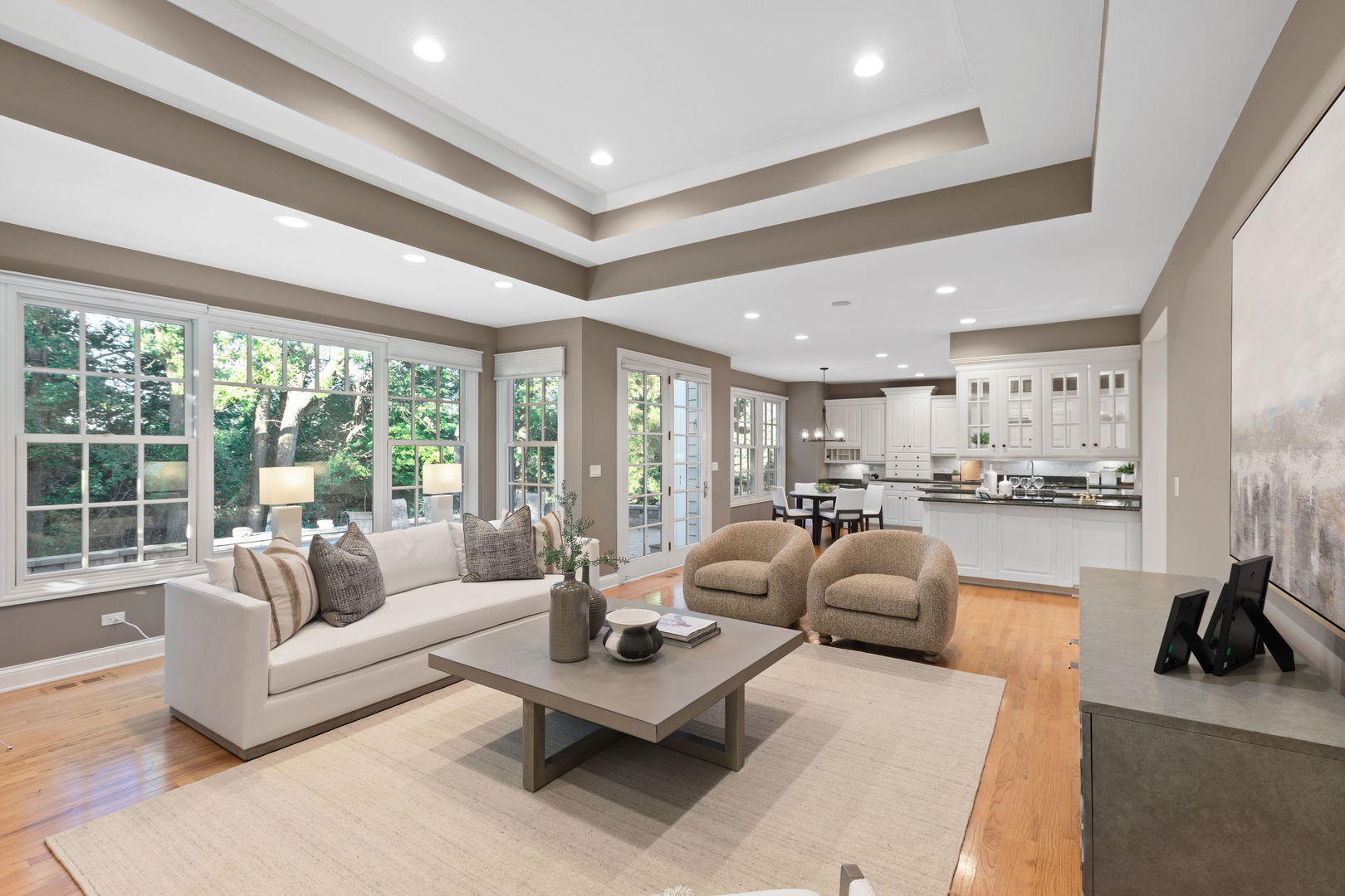 1830 W North Pond Lane