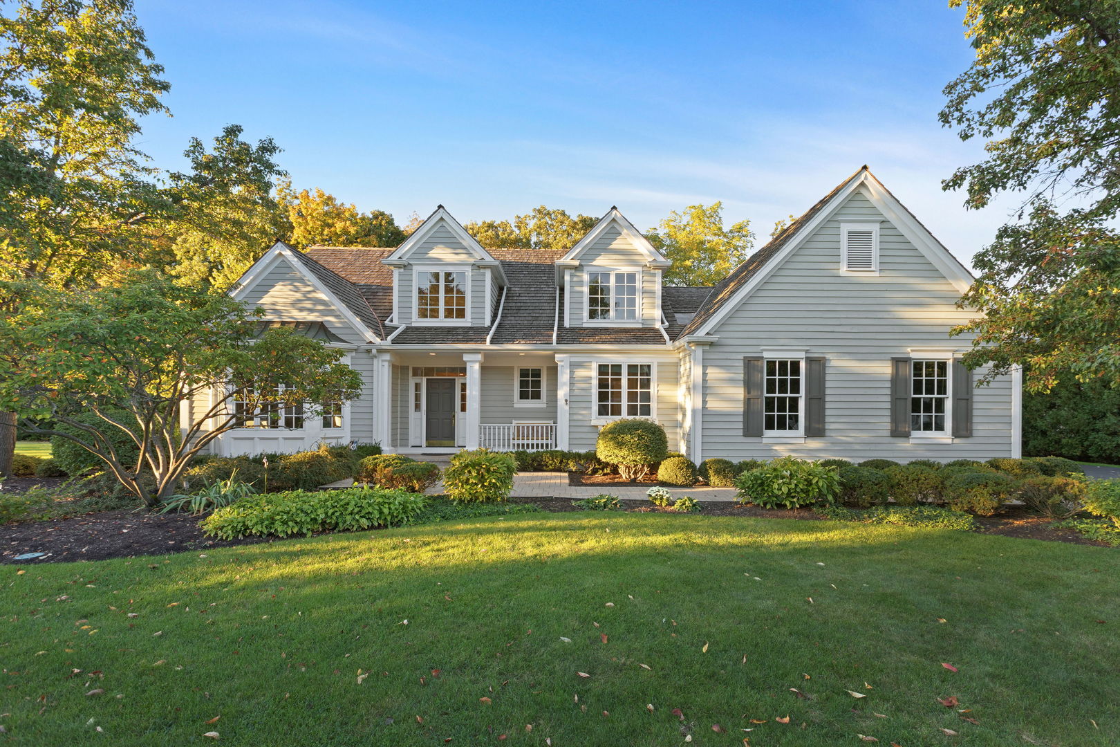 1830 W North Pond Lane