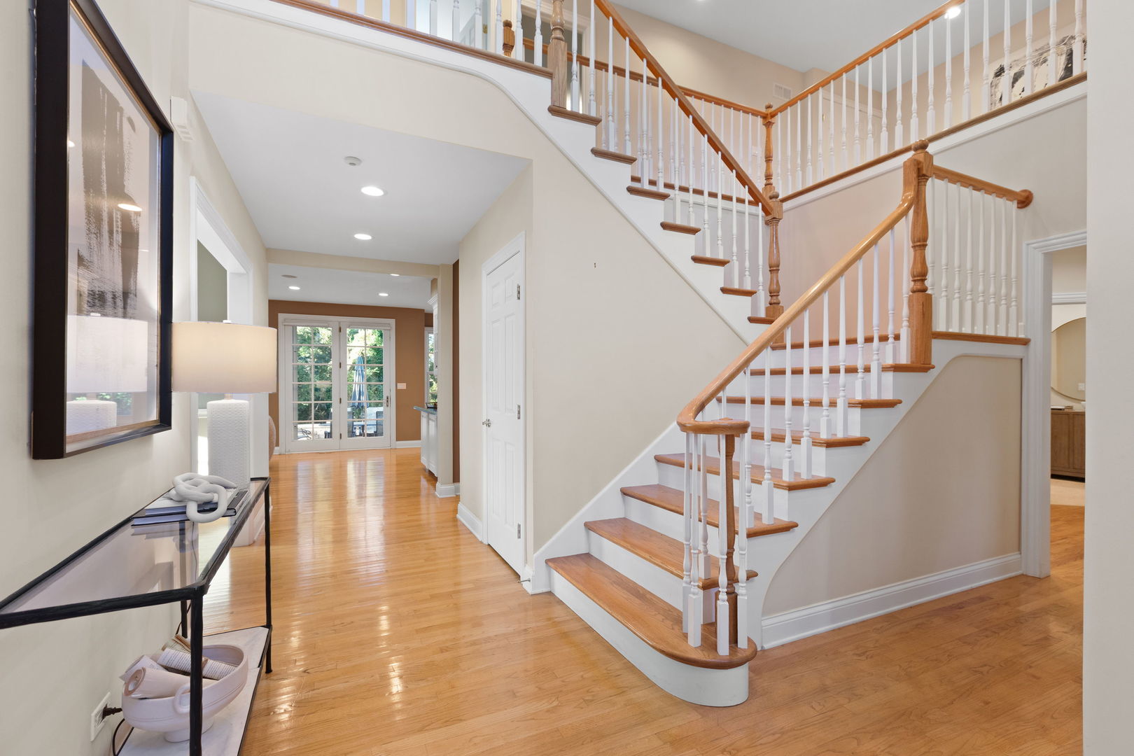 1830 W North Pond Lane