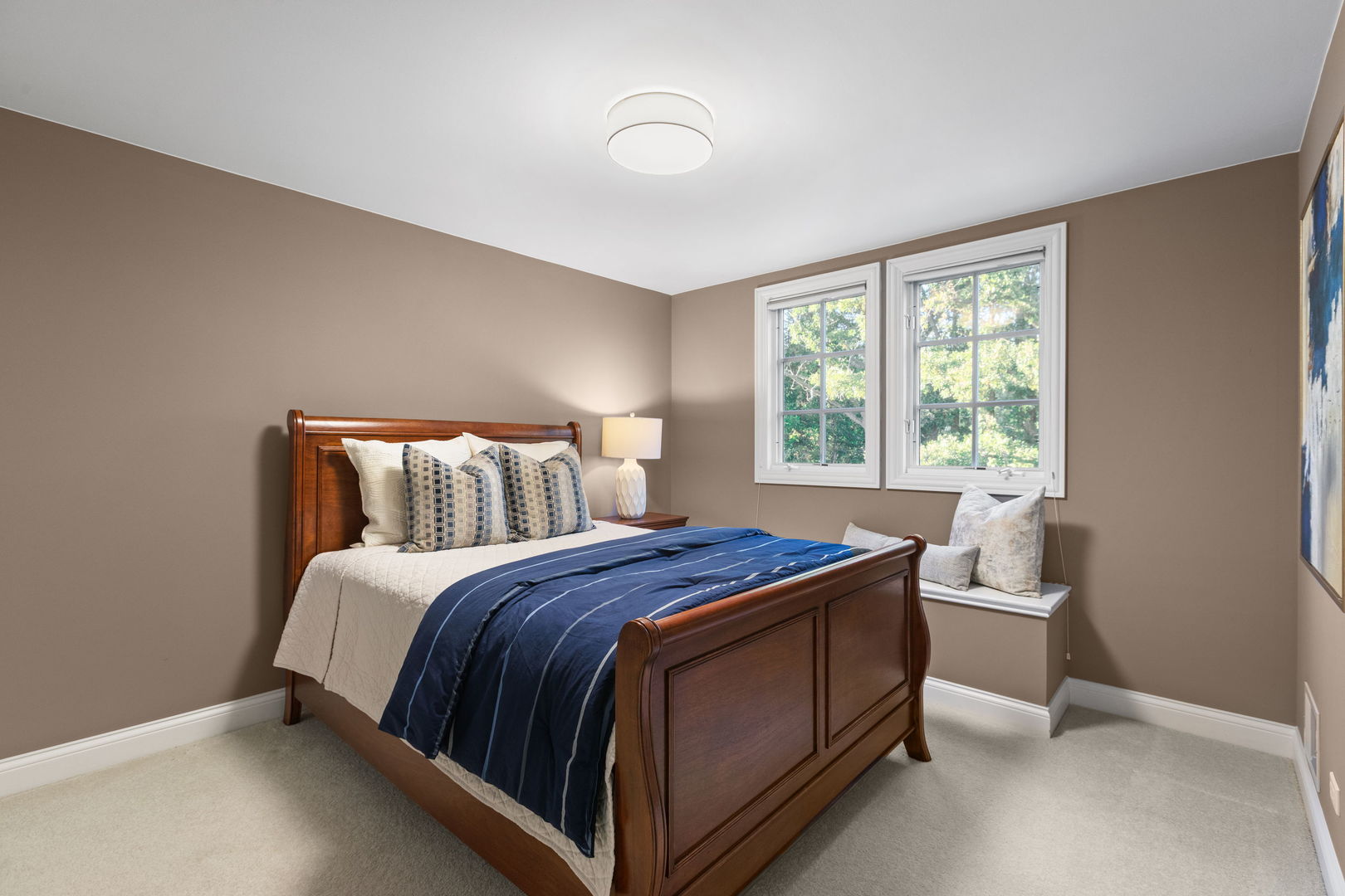 1830 W North Pond Lane