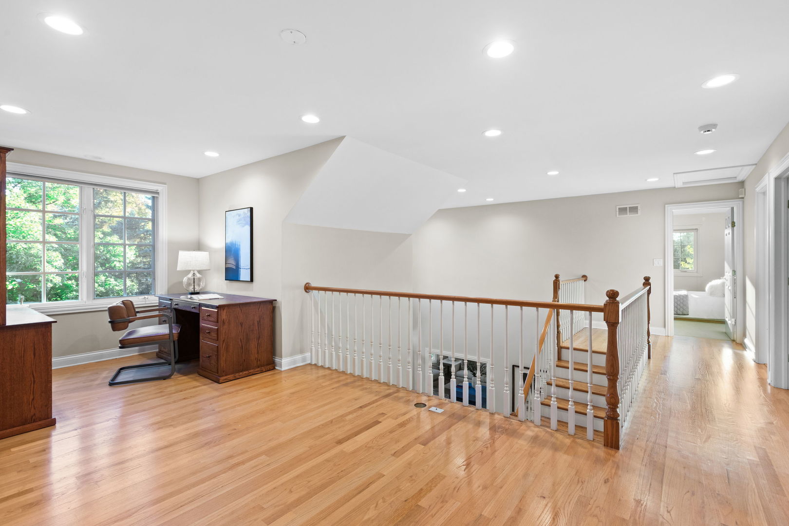 1830 W North Pond Lane