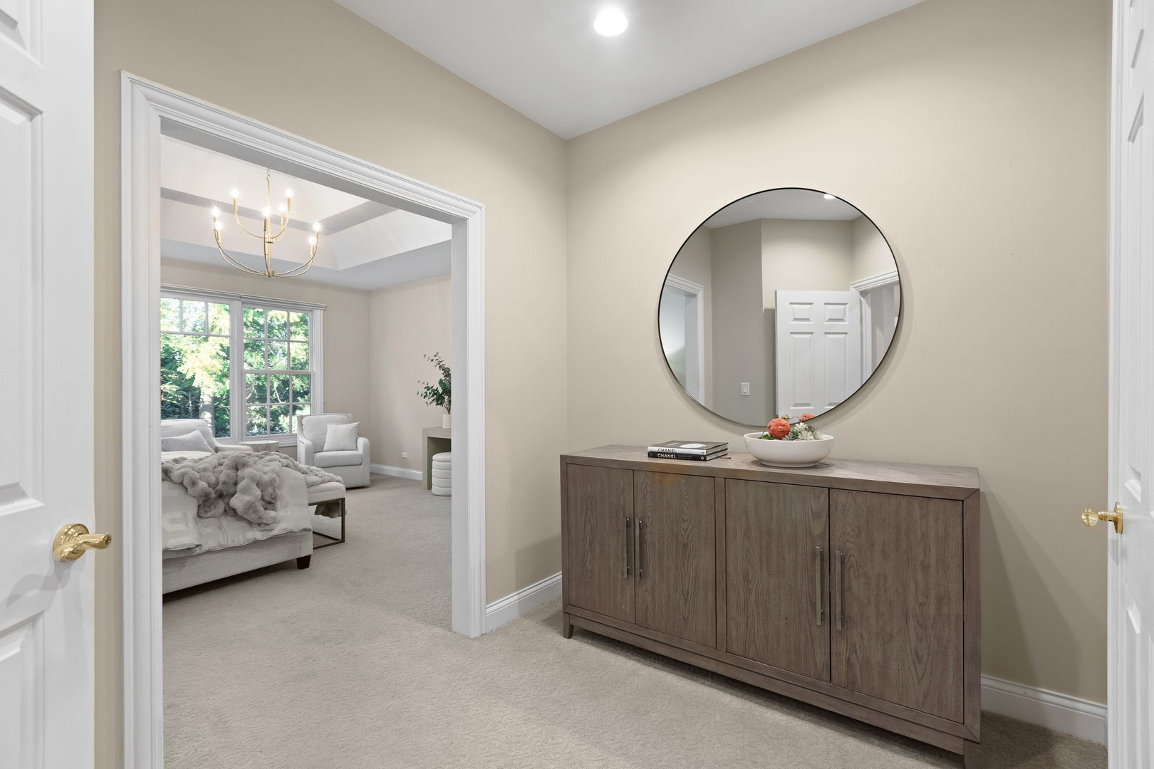 1830 W North Pond Lane