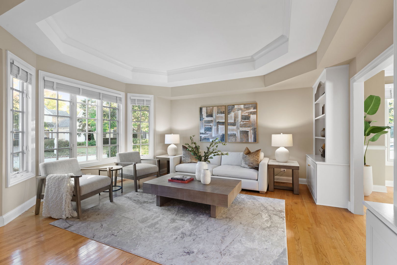 1830 W North Pond Lane