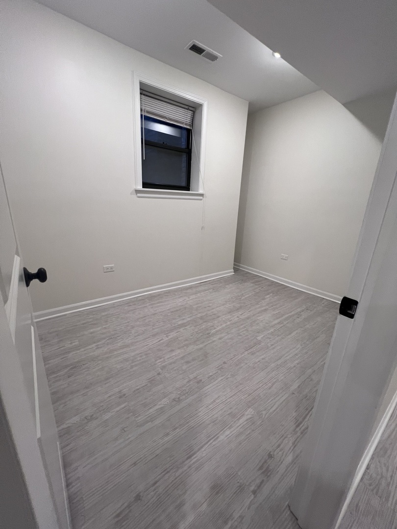 2154 N Cleveland Avenue Unit: G