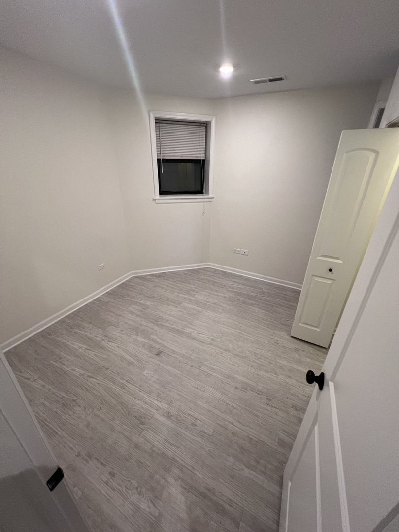 2154 N Cleveland Avenue Unit: G