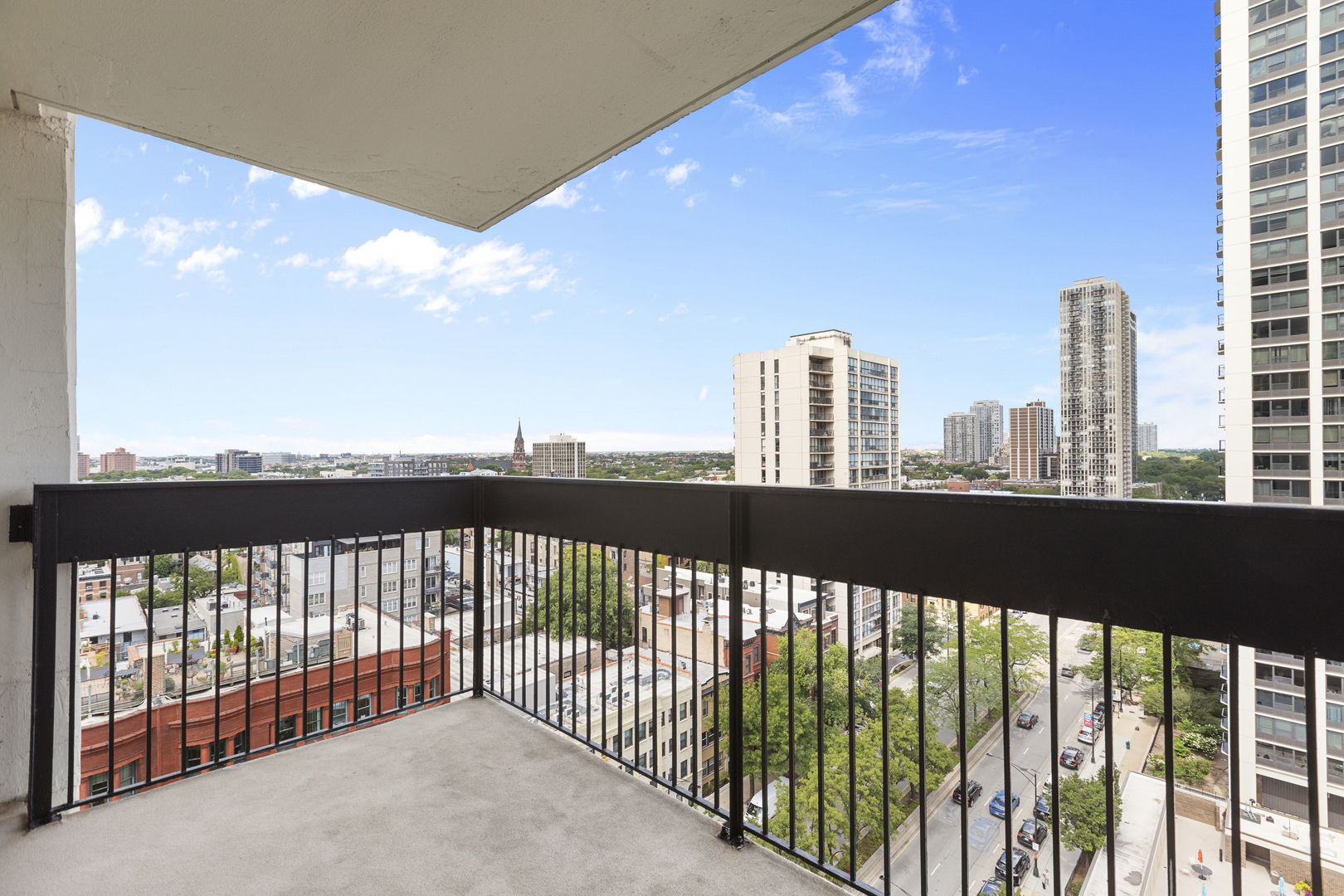 1460 N SANDBURG Terrace Unit: 1512