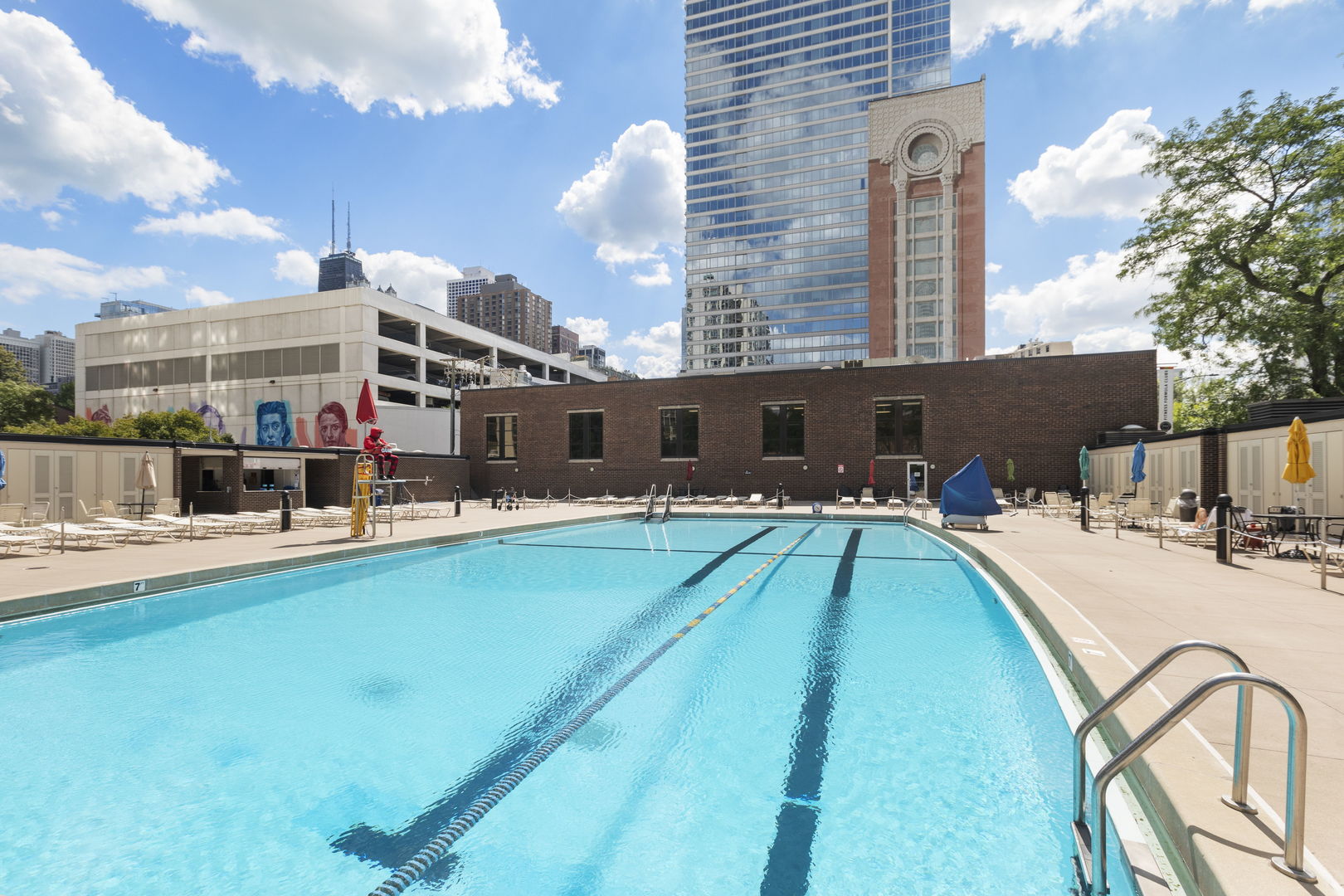 1460 N SANDBURG Terrace Unit: 1512