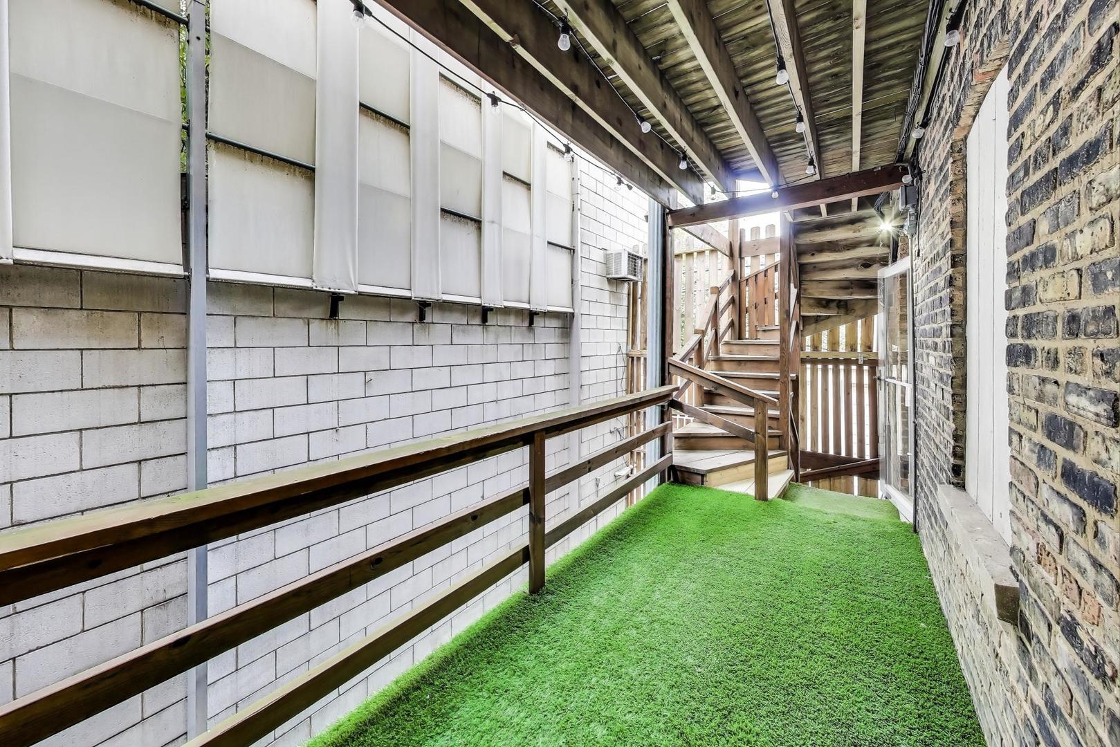 1927 N Howe Street Unit: 1