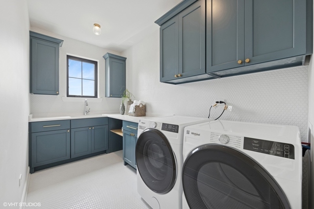 5545 S Stough Street